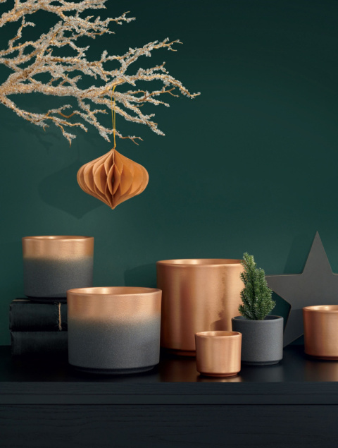 osłonka ceramiczna z ceramiki donica bez otworu kompozycja osłonka ceramiczna z ceramiki donica bez otworu kompozycja
